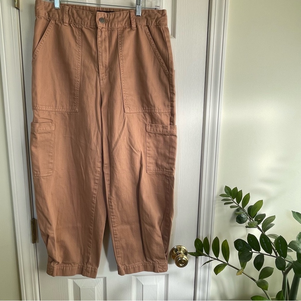 Banana Republic Tan cargo ankle length pants 10 - Picture 2 of 8